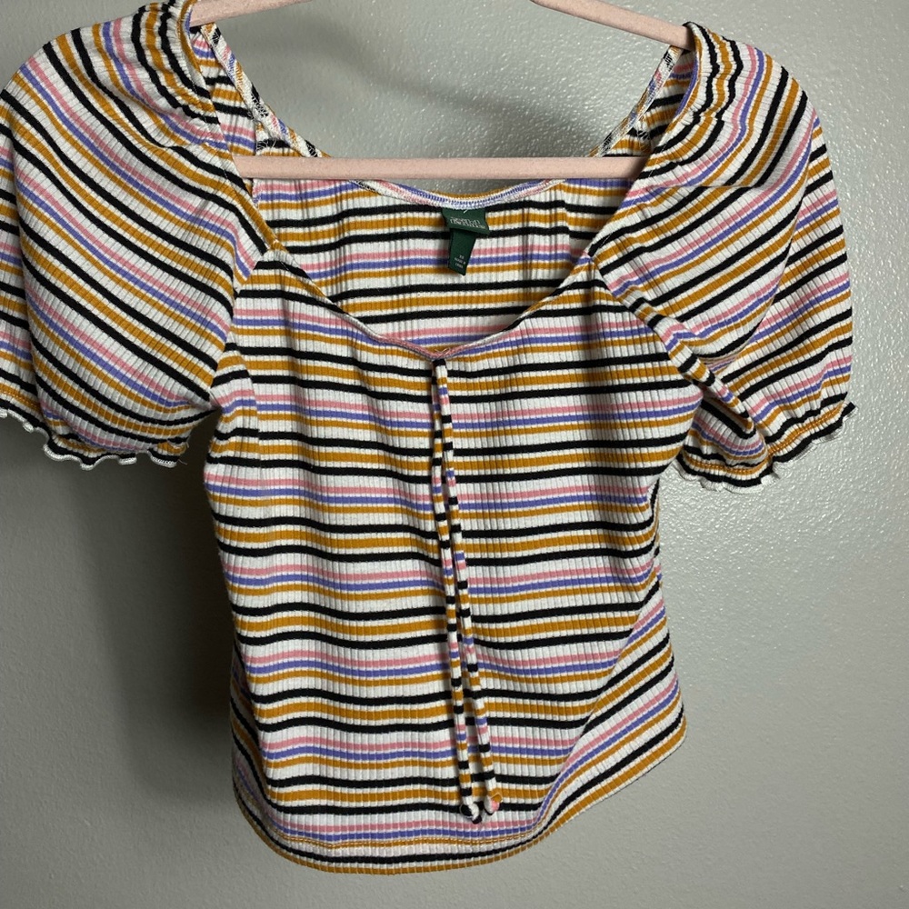 Off shoulder colorful shirt size XS